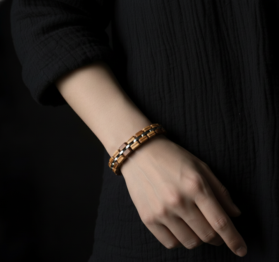 ATELIER-TIBET - Bracelet Cuivre & Bois Noir Sculpté – Accessoire Unisexe Élégant