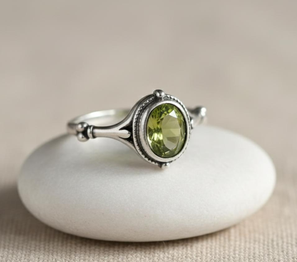 ATELIER-TIBET – Bague Clarté d’Esprit en Péridot Naturel & Argent Sterling 925