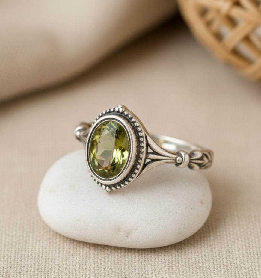ATELIER-TIBET – Bague Clarté d’Esprit en Péridot Naturel & Argent Sterling 925