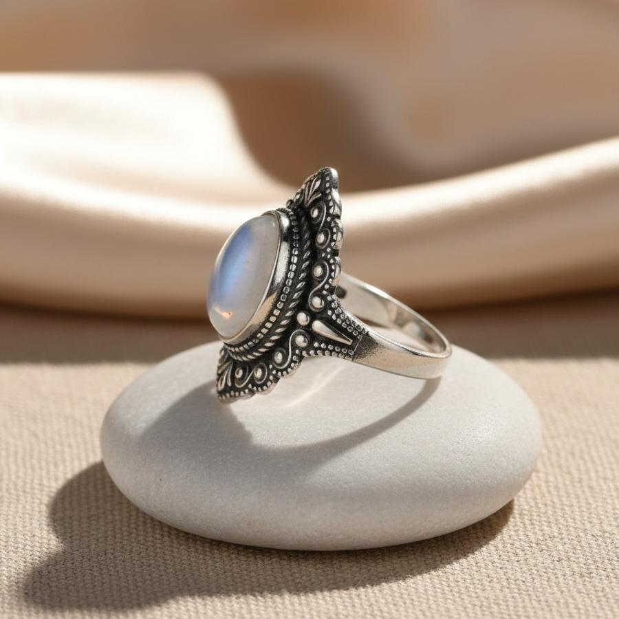ATELIER-TIBET – Bague Présage en Pierre de Lune Naturelle & Métal Finition Argent
