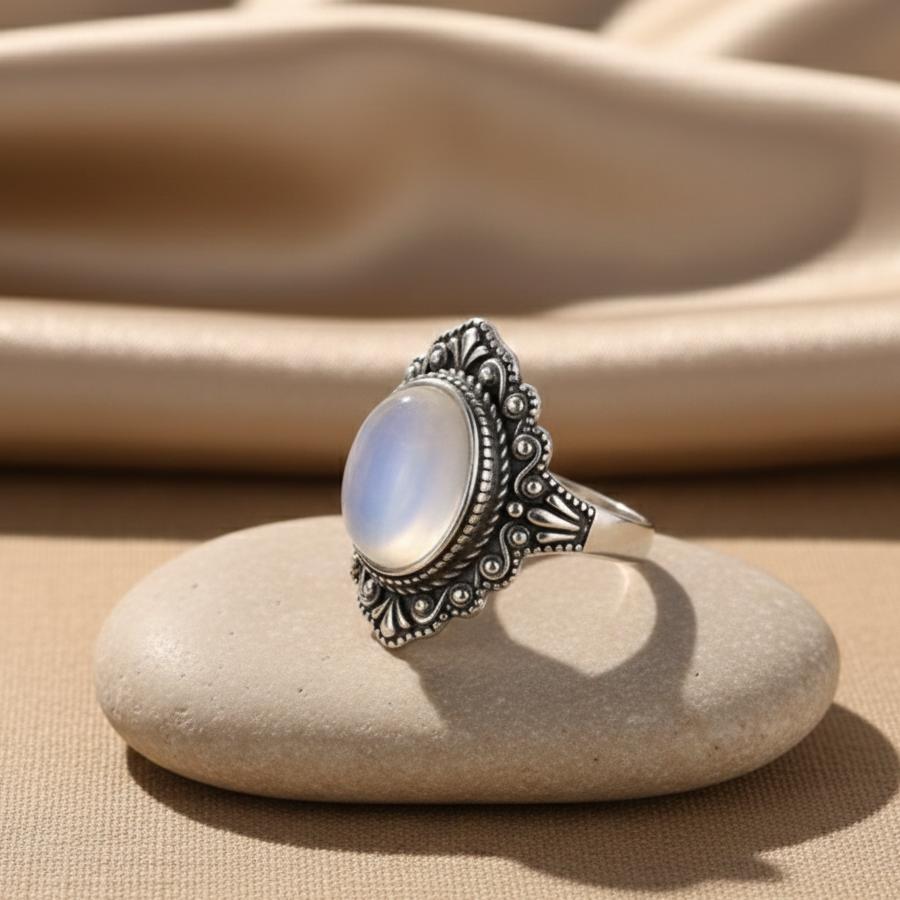 ATELIER-TIBET – Bague Présage en Pierre de Lune Naturelle & Métal Finition Argent