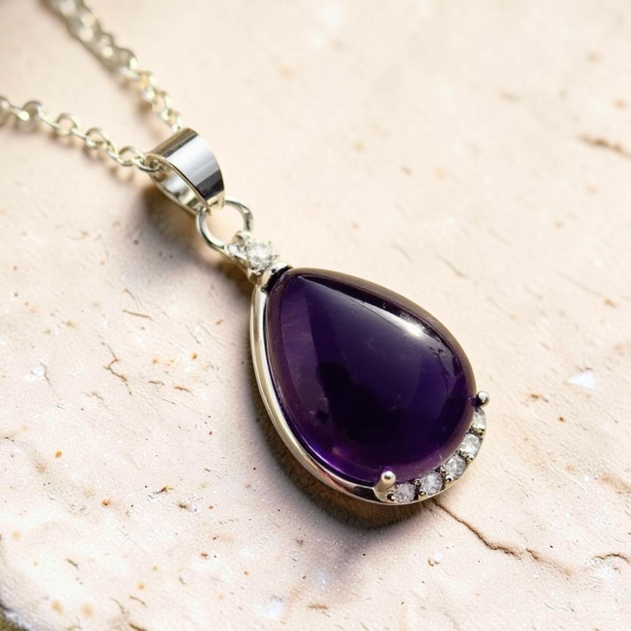 ATELIER-TIBET – Pendentif Goutte en Améthyste