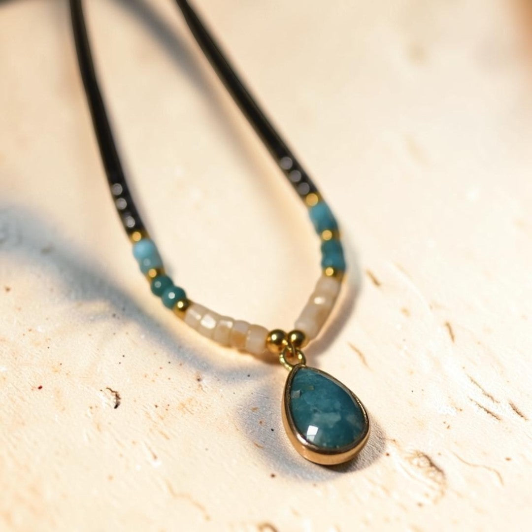 ATELIER-TIBET – Collier Ras de Cou Goutte en Apatite