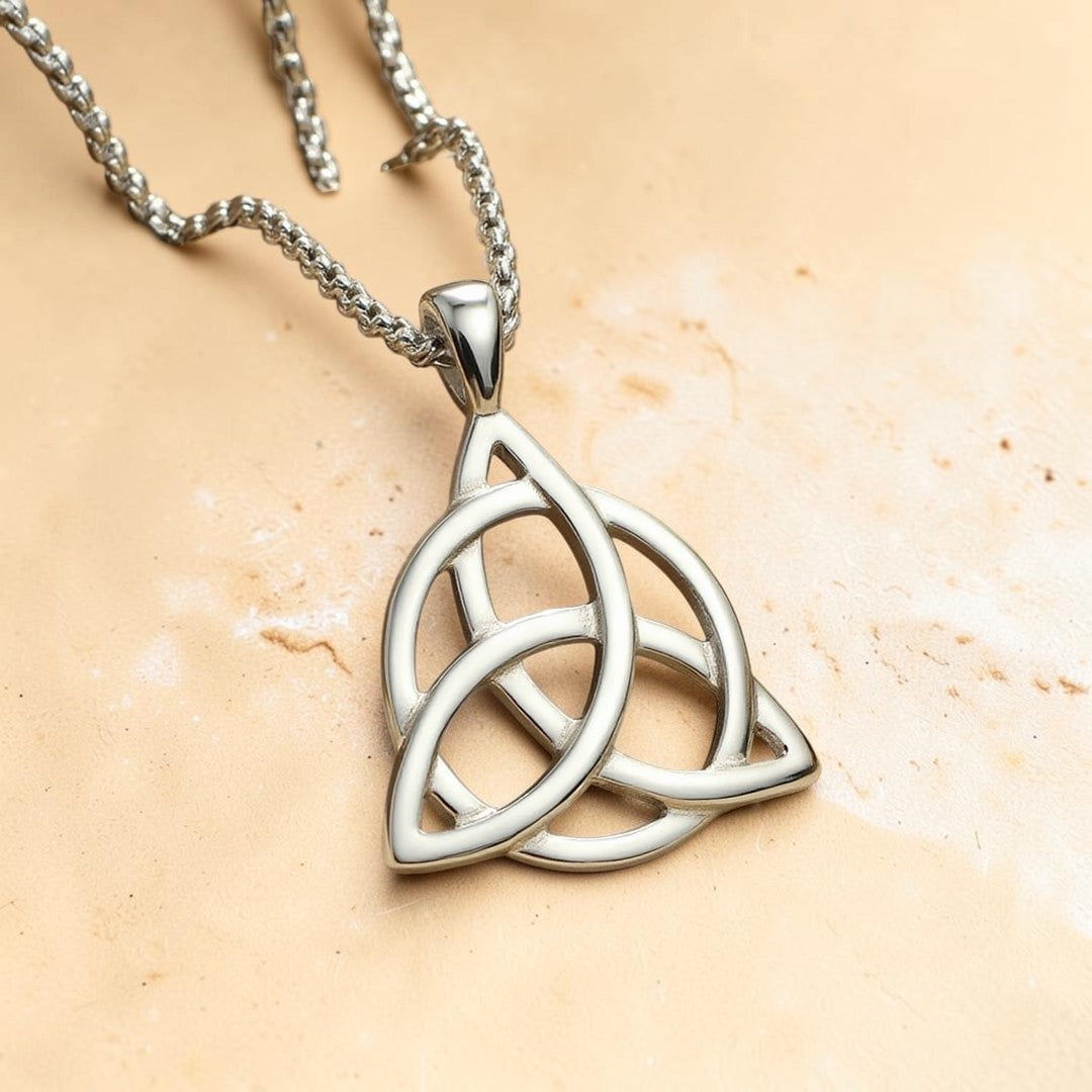 ATELIER-TIBET – Pendentif Triquetra en Acier Inoxydable