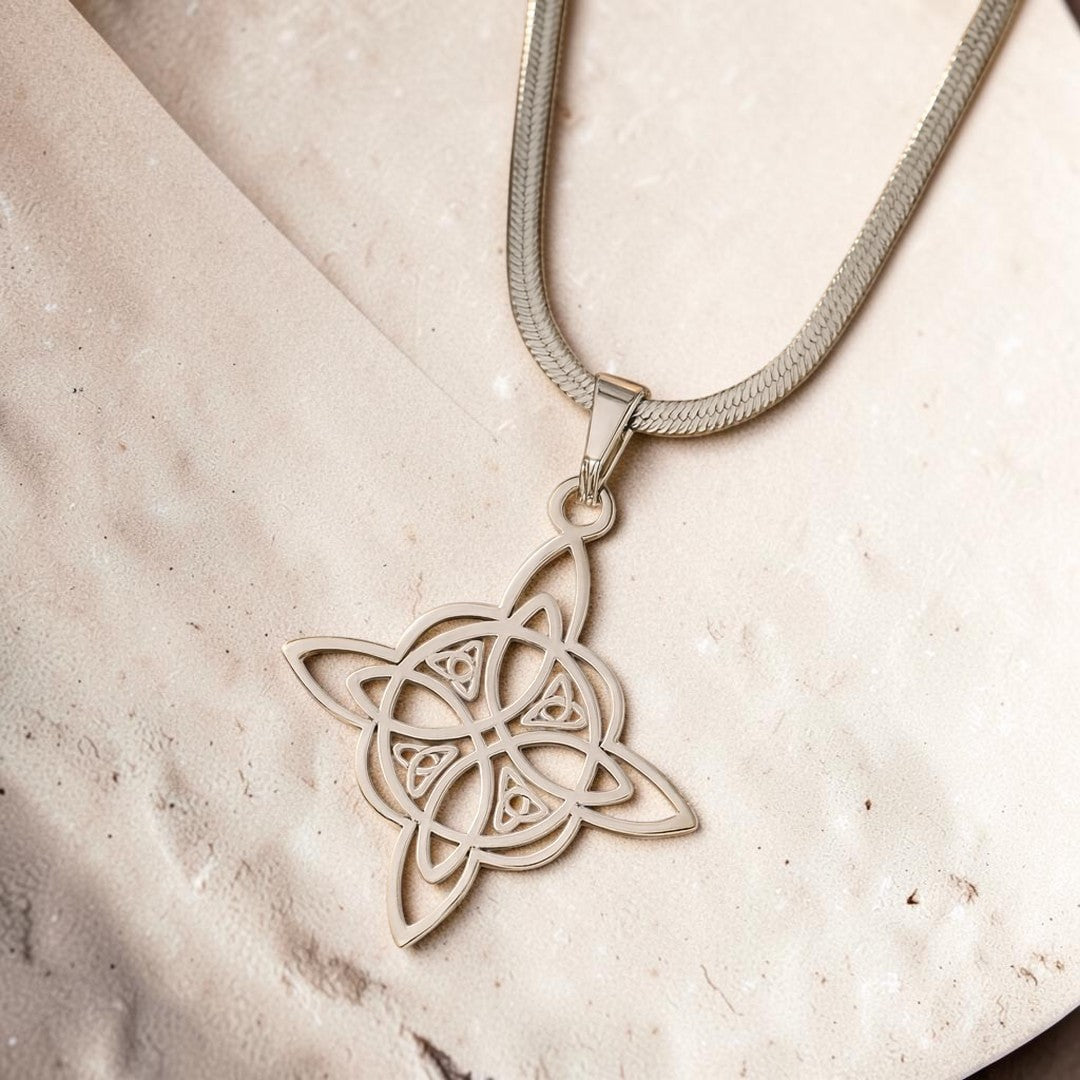 ATELIER-TIBET – Pendentif Protection Éternelle - Nœud de Sorcière, Chaîne plate