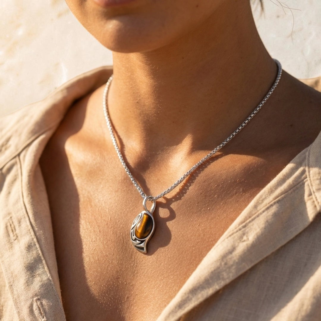 ATELIER-TIBET – Pendentif Bouclier Tribal en Oeil de Tigre