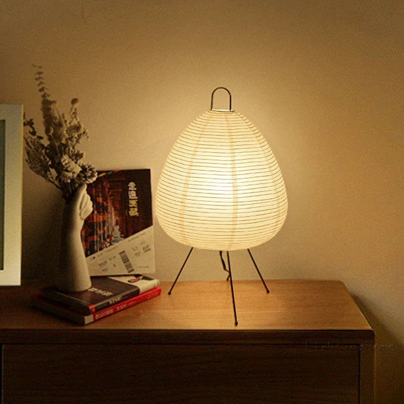 ATELIER-TIBET – Lampe Design Japonaise Minimaliste en Papier de Riz, Métal & Tissu