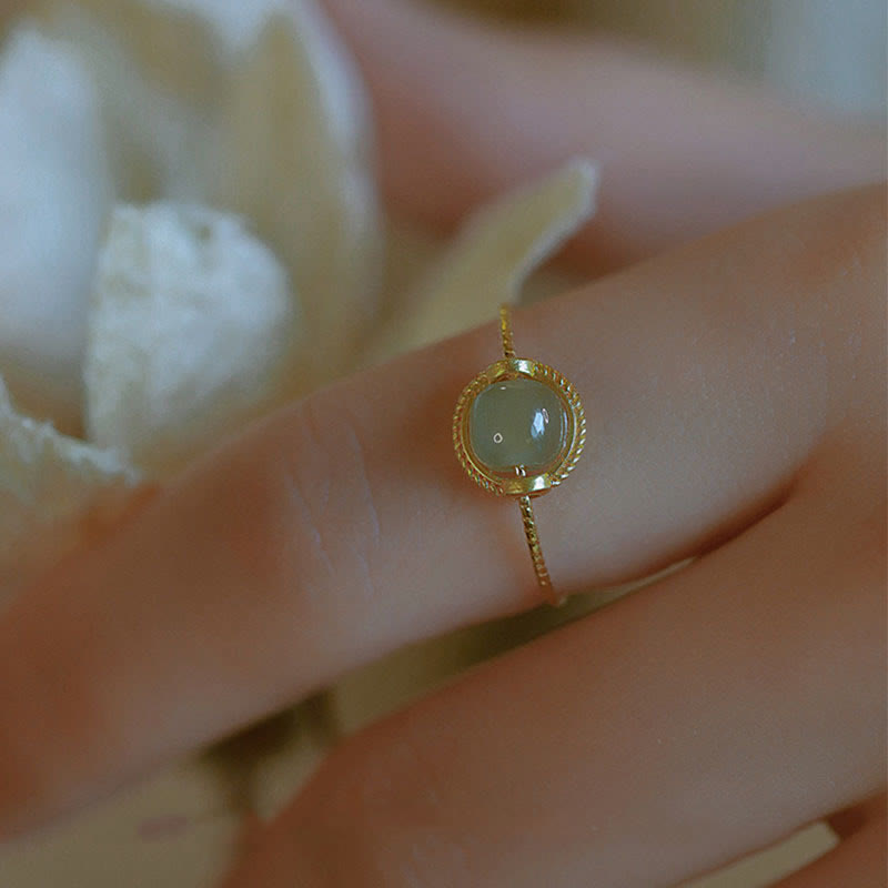 ATELIER-TIBET – Bague Chance & Prospérité en Jade Naturel – Cuivre Plaqué Or 14 Carats – Ajustable