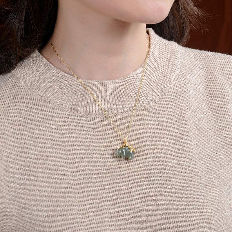 ATELIER-TIBET – Collier en Jade Naturel avec Pendentif Éléphant en Argent Sterling 925