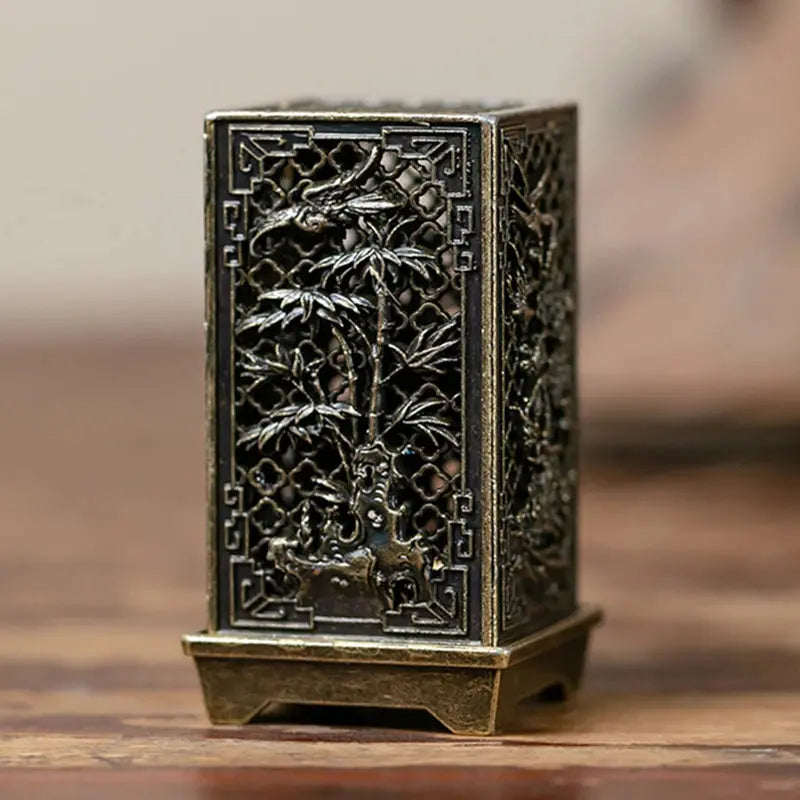 ATELIER-TIBET – Brûleur d’Encens Vertical en Alliage, Élégance & Tradition