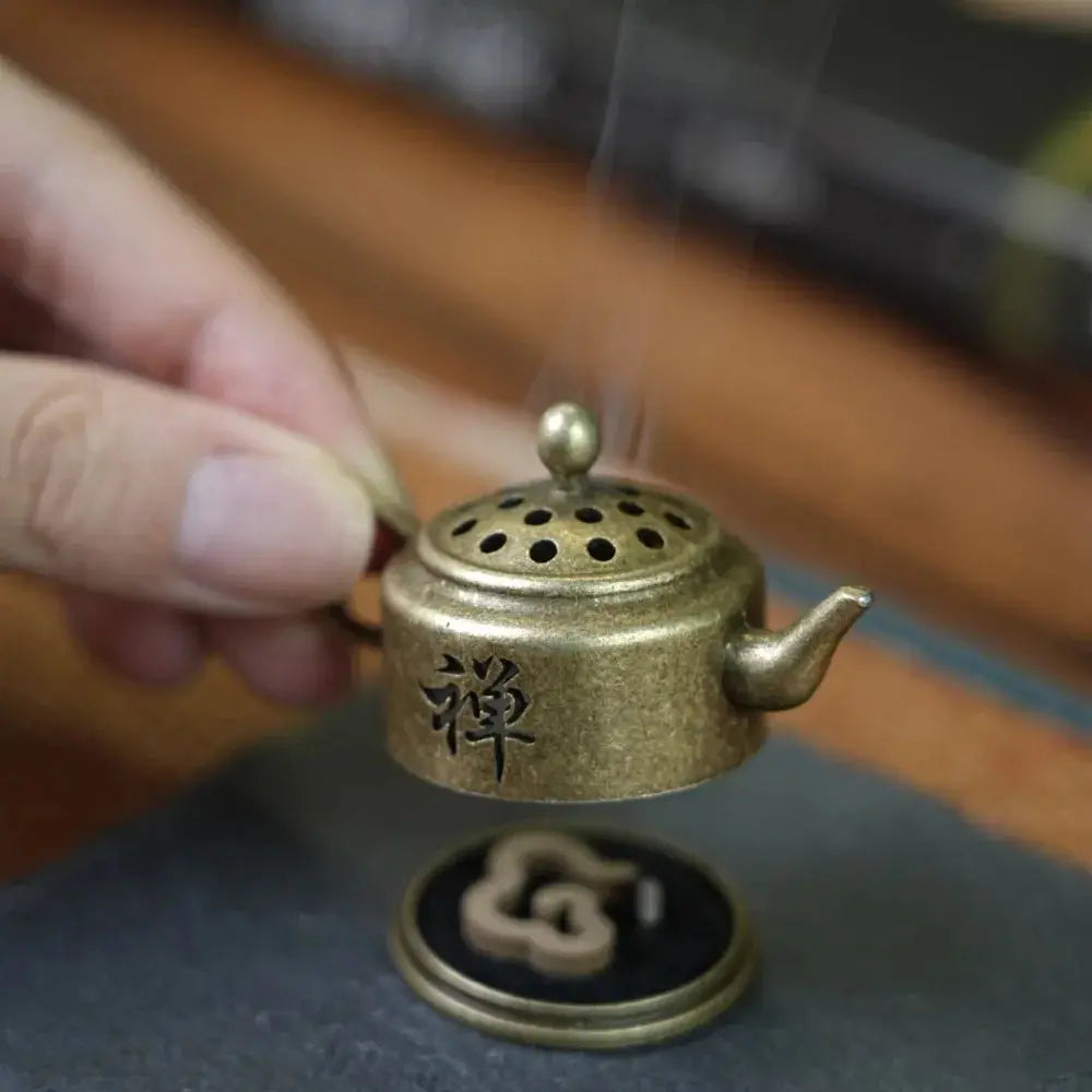 ATELIER-TIBET – Brûleur d’Encens Théière Mini en Laiton, Élégance & Tradition