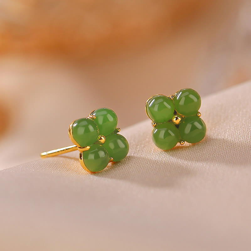ATELIER-TIBET – Boucles d’Oreilles Clous Trèfle à Quatre Feuilles en Jade Cyan – 8 mm