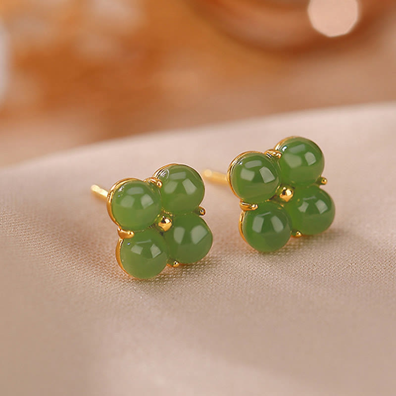 ATELIER-TIBET – Boucles d’Oreilles Clous Trèfle à Quatre Feuilles en Jade Cyan – 8 mm