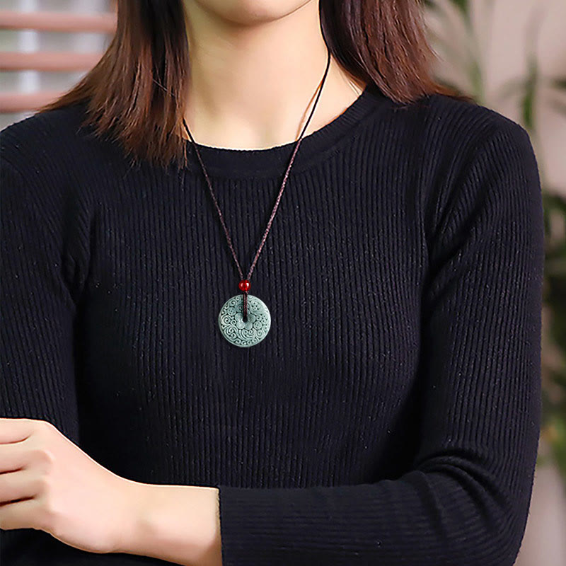 ATELIER-TIBET – Pendentif Fleur de Jade Vert, Boucle de Paix & Harmonie