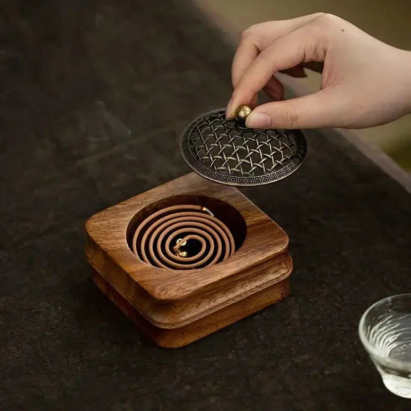 ATELIER-TIBET – Brûleur d’Encens en Bois Massif et Laiton, Motif Tradition Zen
