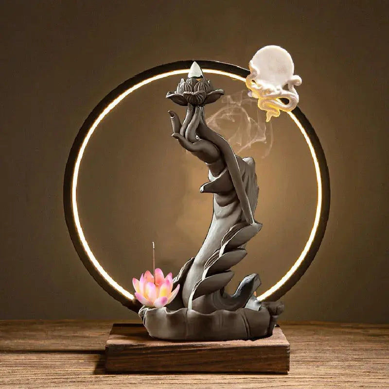 ATELIER-TIBET – Geste Sacré · Fontaine d’Encens LED Main & Lotus