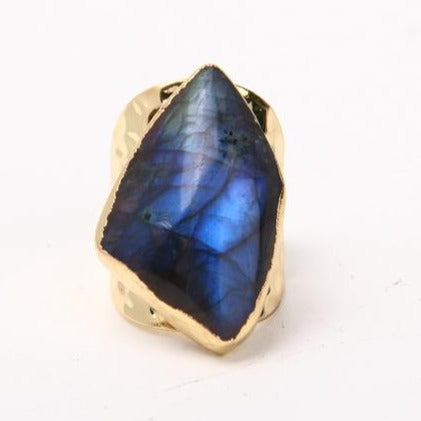 ATELIER-TIBET – Bague Ajustable en Labradorite Naturelle & Finition Dorée – Anneau Martelé Unisexe