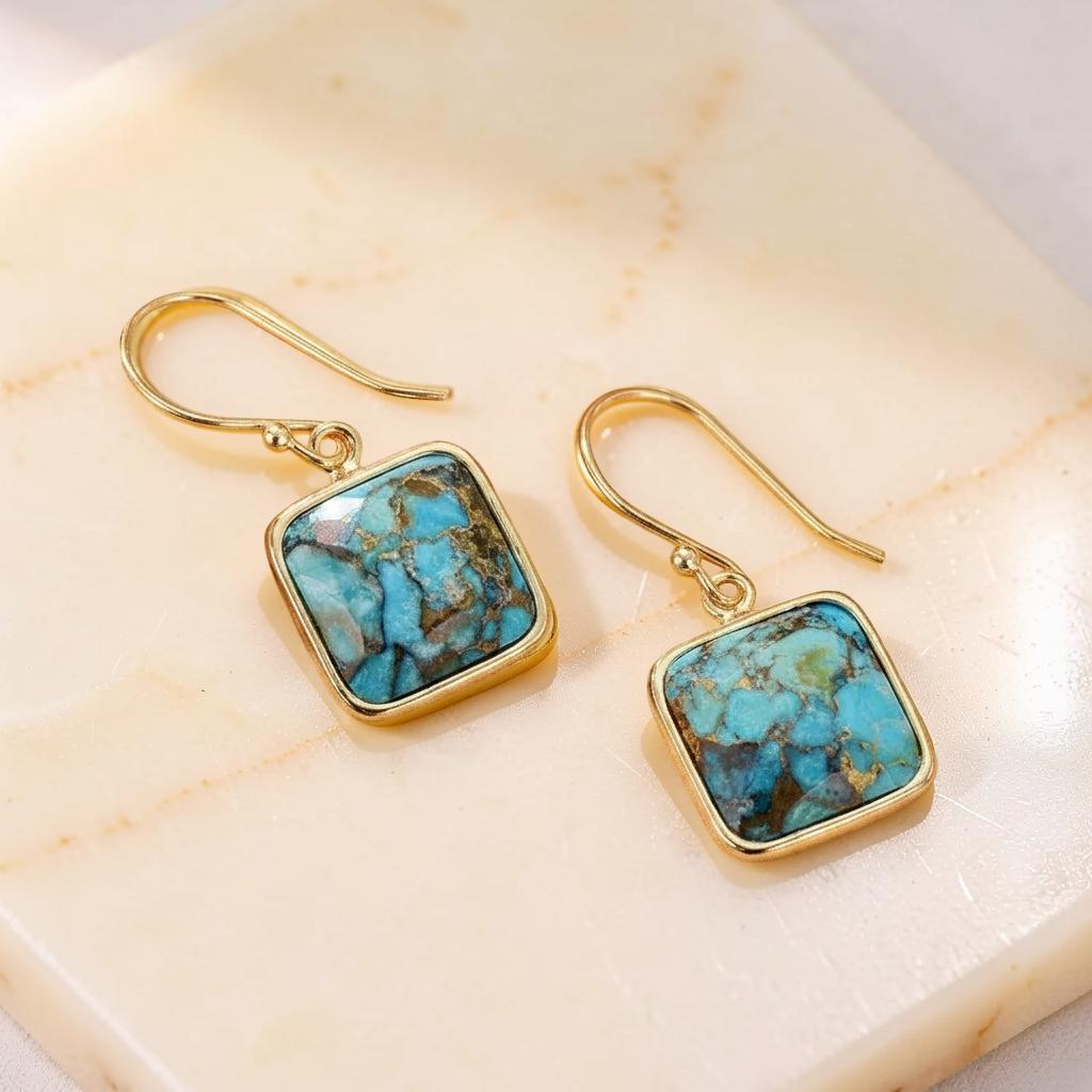 ATELIER-TIBET – Boucles d'Oreilles Turquoise – Fragments de Ciel, Argent Plaqué Or