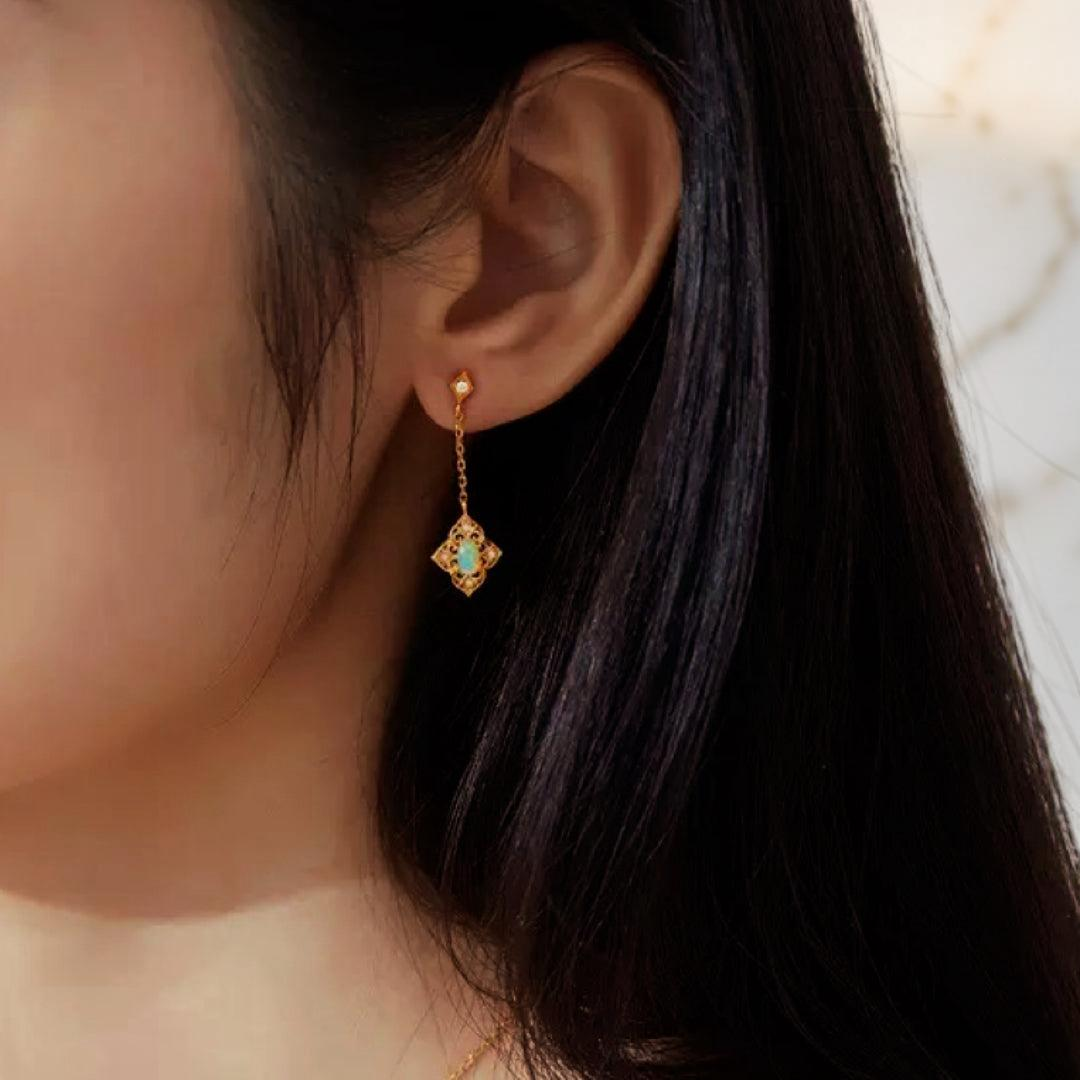 ATELIER-TIBET – Boucles d'Oreilles Opale – Lumière Bohème, Argent Plaqué Or 10K