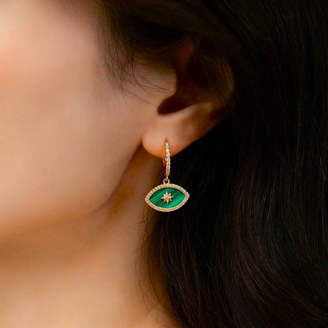 ATELIER-TIBET – Boucles d’oreilles Malachite – Regard Solaire, Argent Plaqué Or