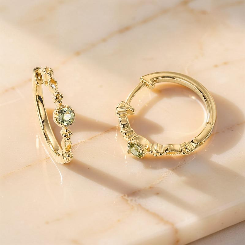 ATELIER-TIBET – Boucles d'Oreilles Créoles Péridot – Élégance Naturelle, Argent Plaqué Or