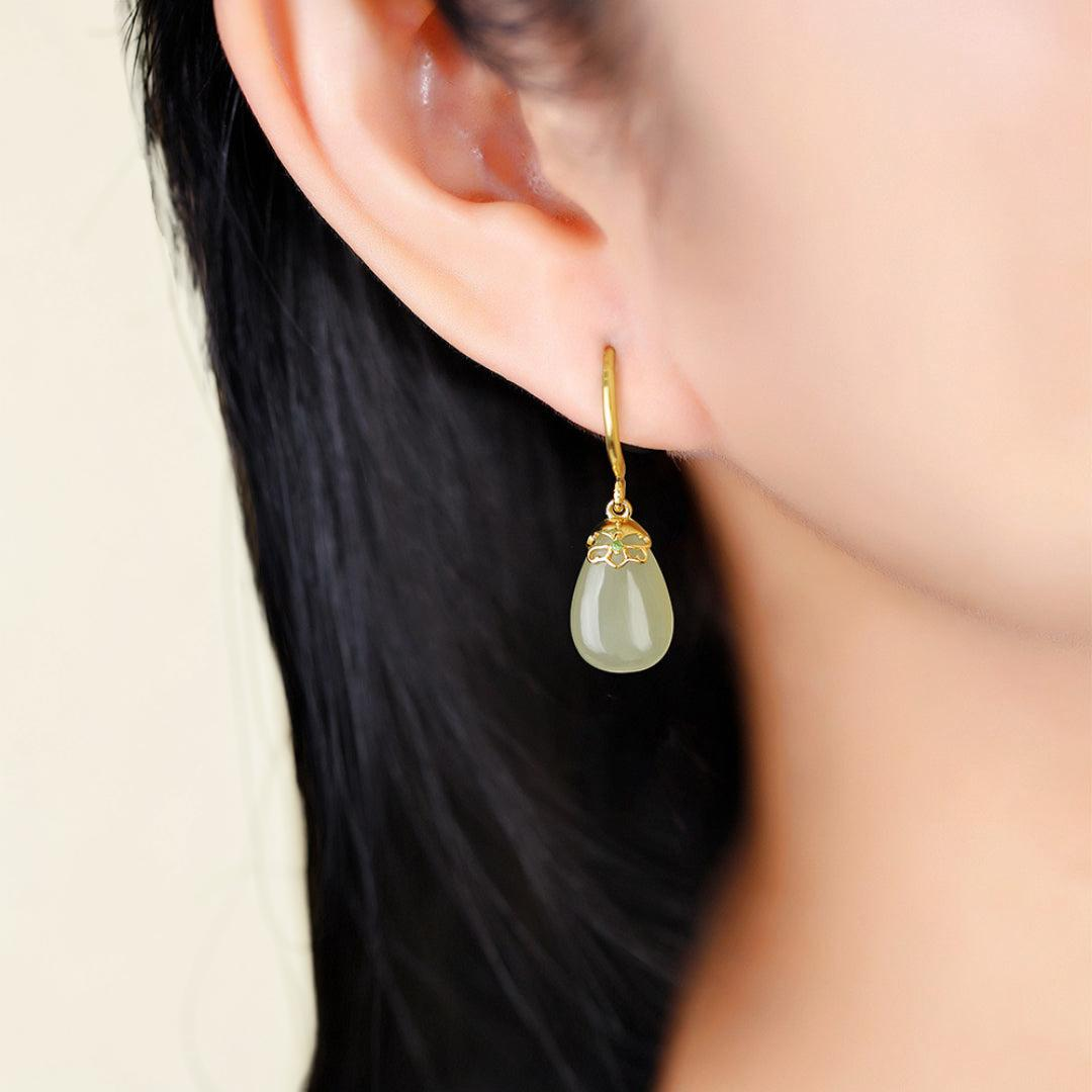 ATELIER-TIBET – Boucles d'Oreilles Jade – Aura Apaisante, Argent Plaqué Or