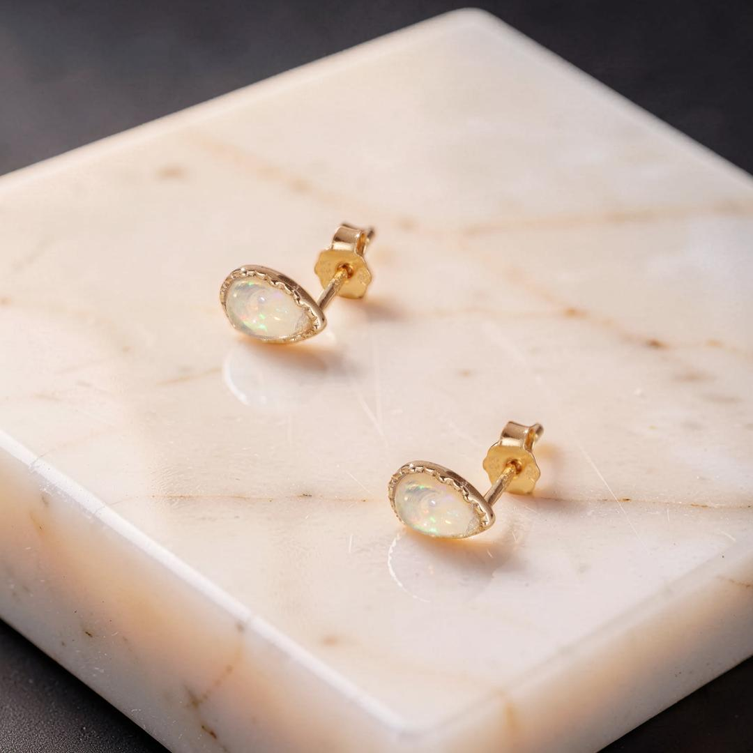 ATELIER-TIBET – Boucles d'Oreilles Opale – Sagesse, Argent Plaqué Or