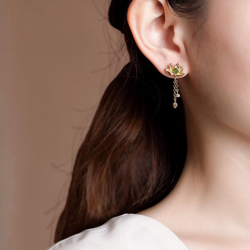 ATELIER-TIBET – Boucles d'Oreilles Pendantes en Jade – Douceur, Argent Plaqué Or