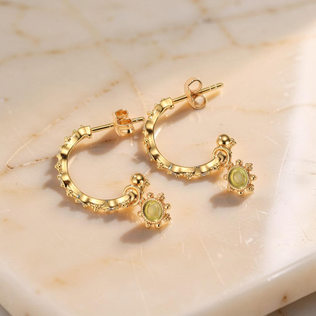 ATELIER-TIBET – Boucles d’Oreilles Créoles Péridot – Lumière d’Olivine, Argent Plaqué Or