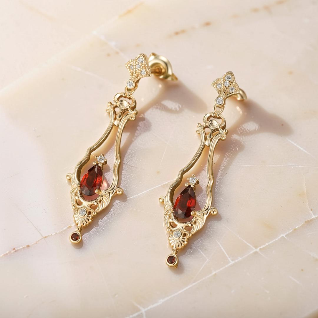 ATELIER-TIBET – Boucles d’Oreilles Grenat – Reflet Majestueux, Argent Plaqué Or