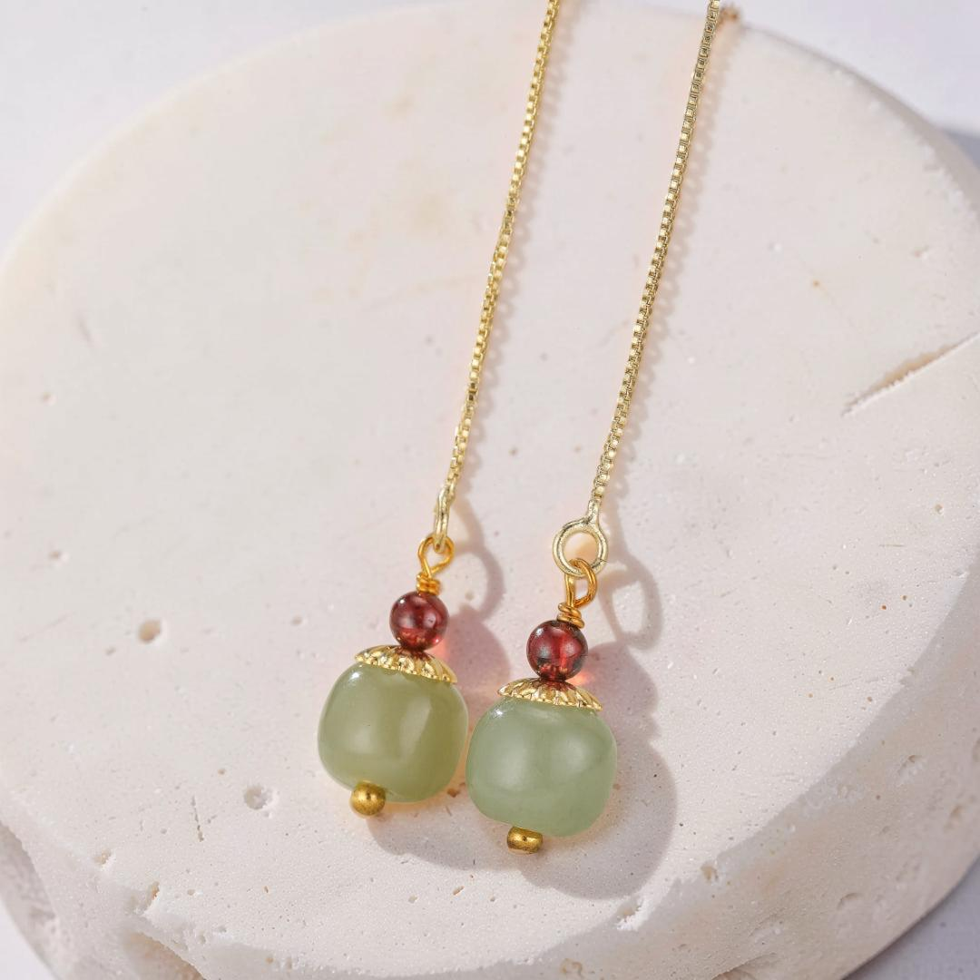 ATELIER-TIBET – Boucles d’Oreilles Jade et Agate – Fruit, Argent Plaqué Or