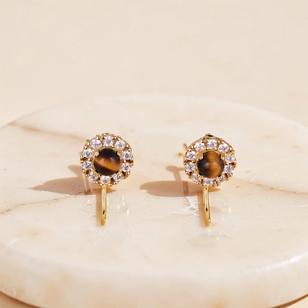 ATELIER-TIBET – Boucles d'Oreilles Œil de Tigre – Rose Eclatante, Argent Plaqué Or