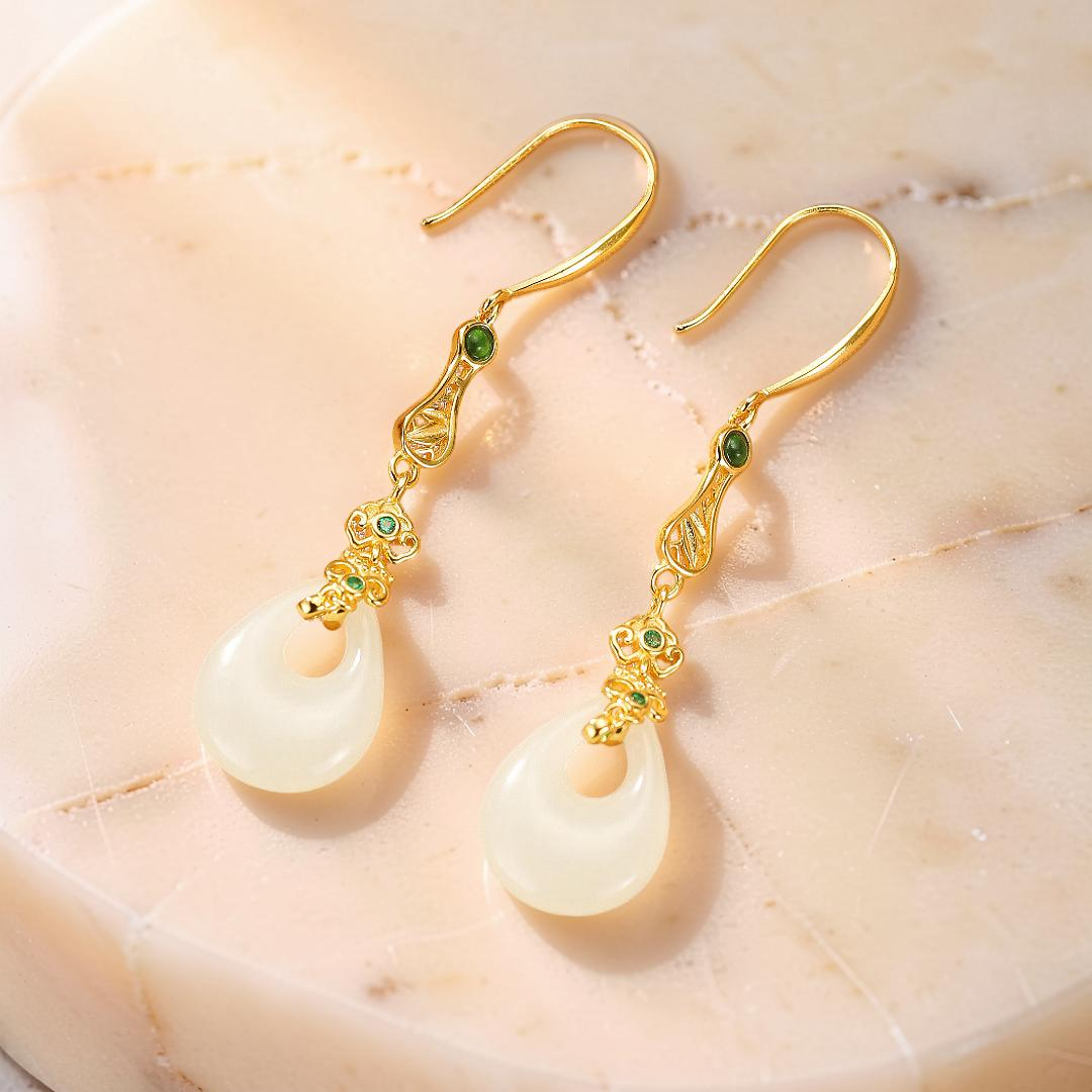 ATELIER-TIBET – Boucles d’Oreilles Pendantes Jade – Gloire Impériale, Argent Plaqué Or