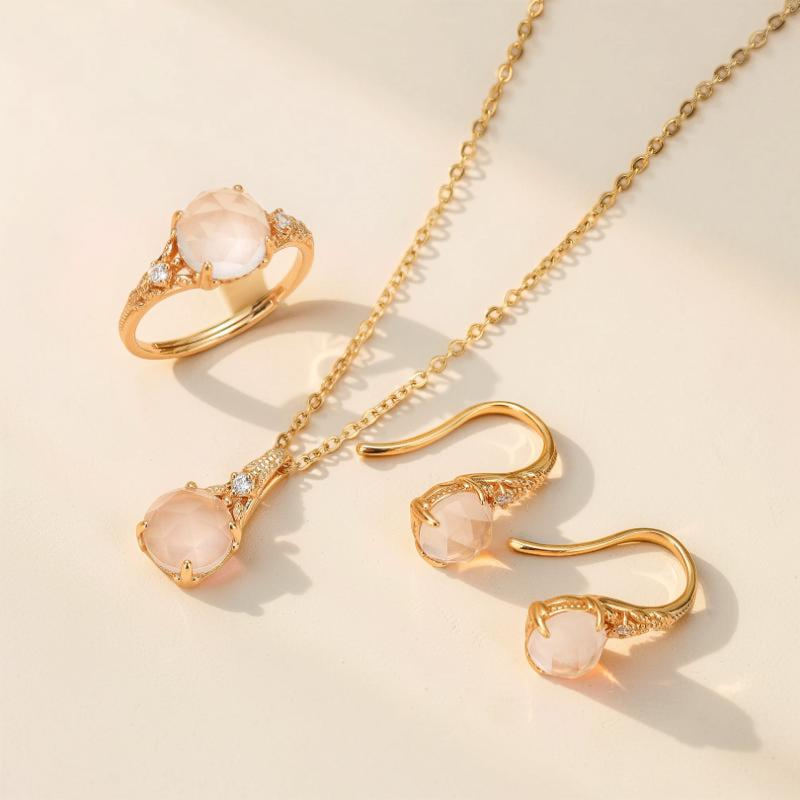 ATELIER-TIBET – Boucles d'Oreilles Quartz Rose – Éclat Floral, Argent Plaqué Or