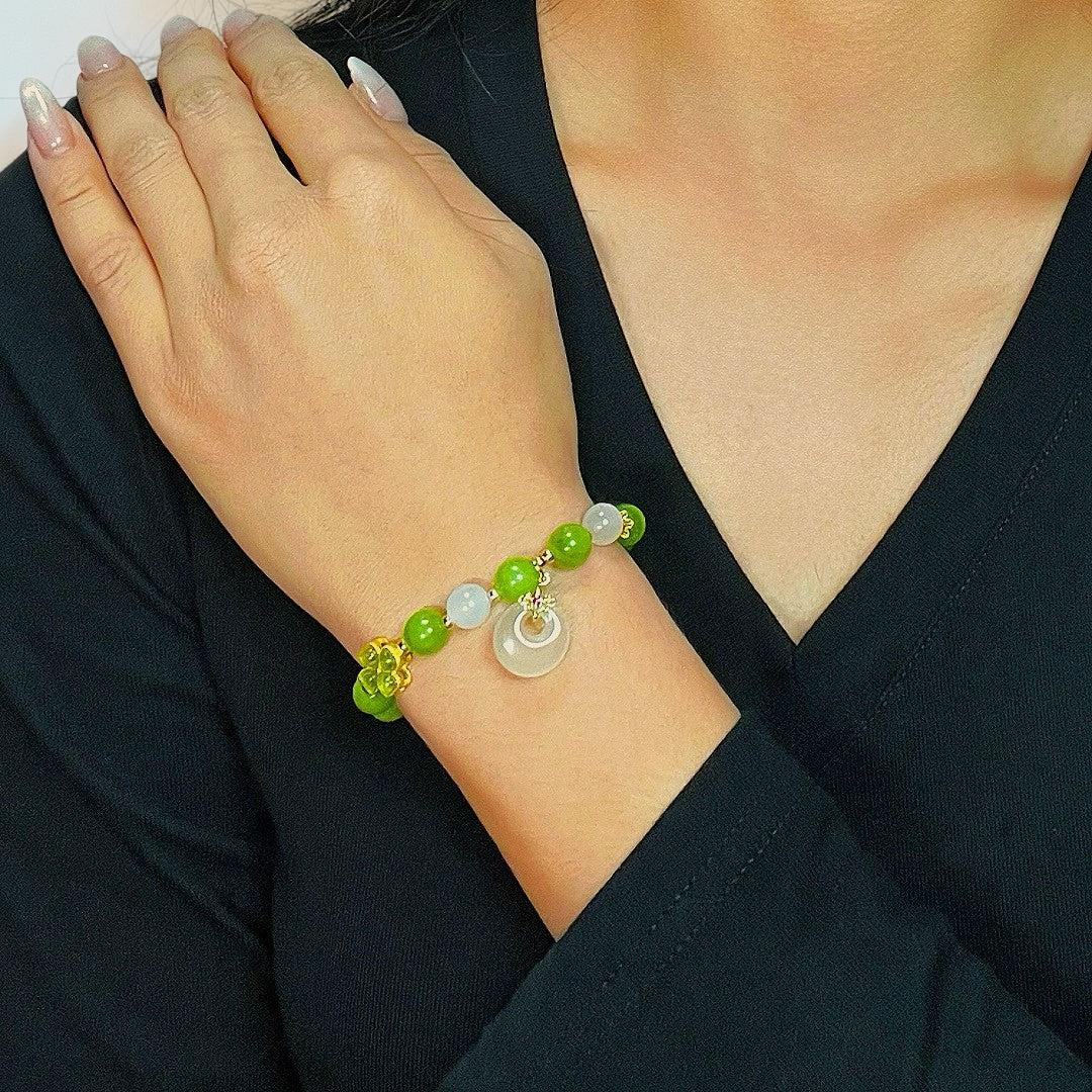 ATELIER-TIBET – Bracelet Tourmaline Verte et Jade – Trèfle Porte-Chance