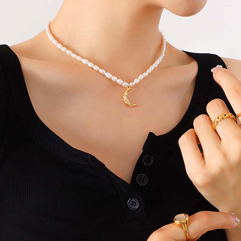 ATELIER-TIBET – Collier Croissant de Lune en Perle Naturelle