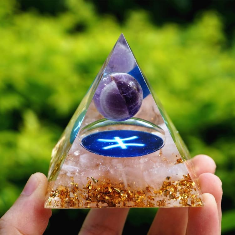 ATELIER-TIBET Pyramide du Zodiac en Orgonite et Quartz Rose  de 10cm symbole du Poisson