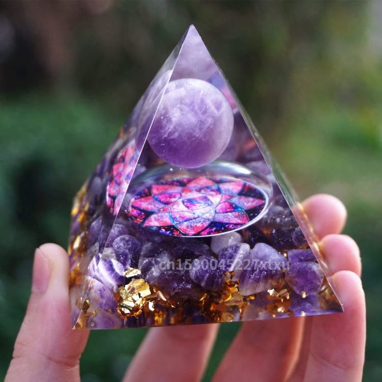ATELIER-TIBET Pyramide en Orgonite et Améthyste de 10cm