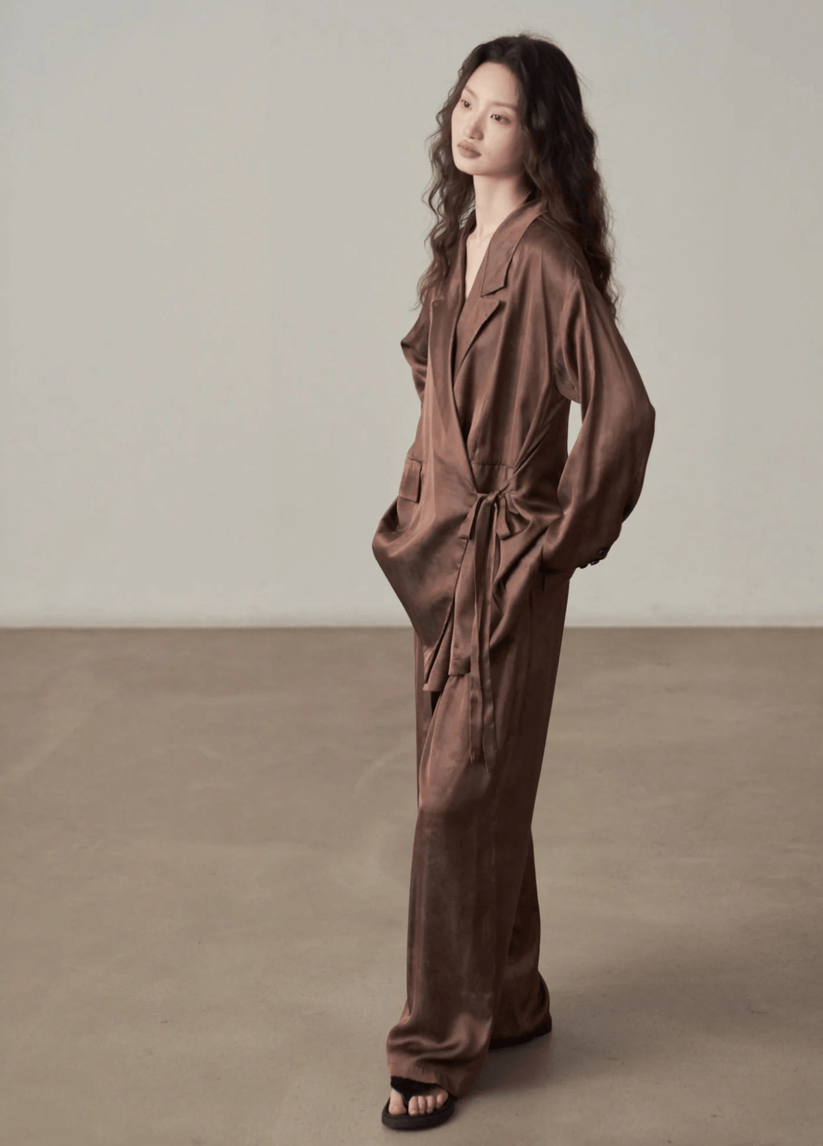 Veste kimono femme satinée marron chocolat – Kogecha